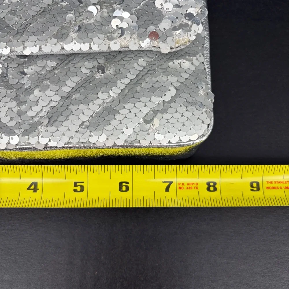 Nicole Miller Sequin Crossbody Clutch Evening Bag Silver Chevron Metallic‎ Small
